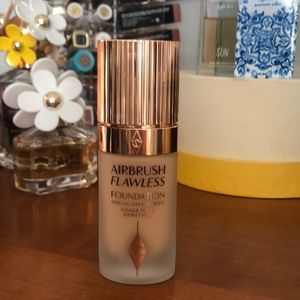 Charlotte Tilbury airbrush flawless foundation
